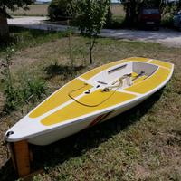 Barca X14 simile a laser