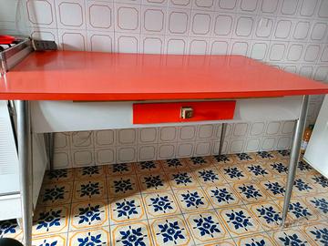 Tavolo in formica