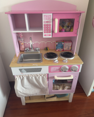 Cucina giocattolo KidKraft in legno – completa e i