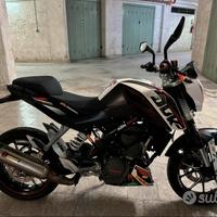 KTM Duke 125 "POWERPARTS"
