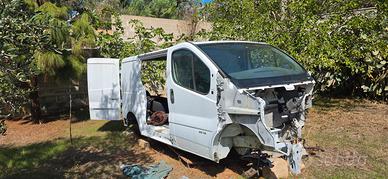 Pezzi Renault trafic 2009