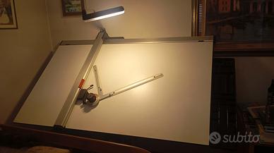 Tavolo da disegno / Tecnigrafo
