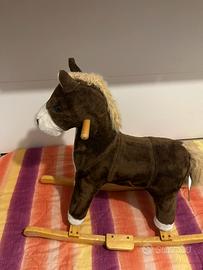 Cavallo a dondolo
