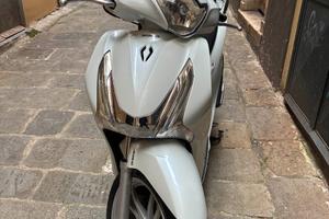 HONDA SH 125  18000 KM