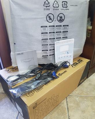 Monitor asus 22 Pollici