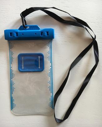 Custodia impermeabile universale per smartphone