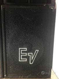 Mixer Yamaha e 2 casse su woofer Ellettro Voice