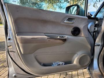 Honda FRV 2.2 CDTI N22A1 DIESEL vari ricambi