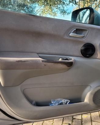 Honda FRV 2.2 CDTI N22A1 DIESEL vari ricambi