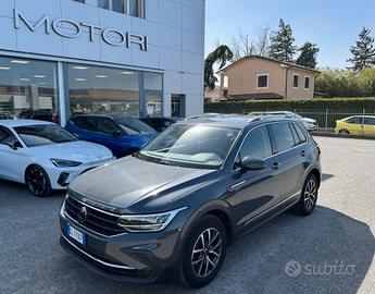 Volkswagen Tiguan 1.5 tsi Life 150cv dsg / NO VINC