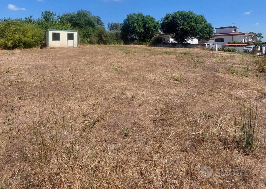 Terreno di 1800 m² a Roma - Vista 2