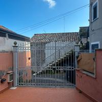 Appartamento arredato trecastagni