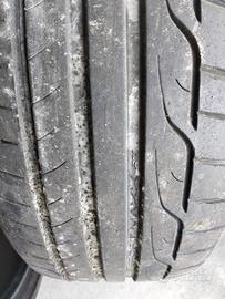 Gomme estive 225/40 e 255/35 da 19 pollici 