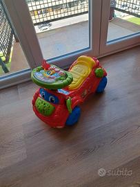 Macchinina cavalcabile Clementoni