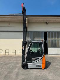 carrello elevatore still