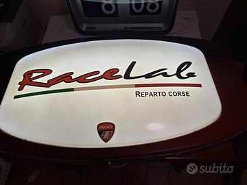 insegna luminosa ducati