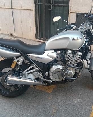 Yamaha xjr 1300 del 2003