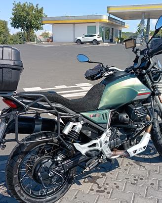 Moto Guzzi V85 TT - 2022