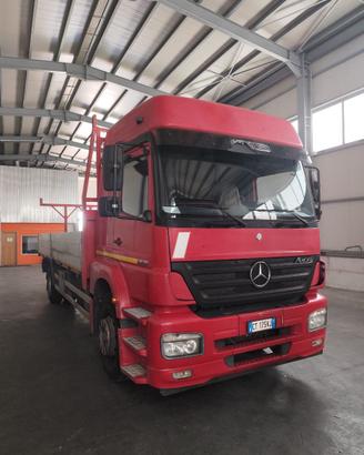 Mercedes Axor