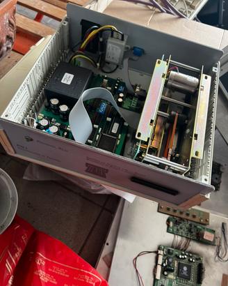 Stock materiale elettronico