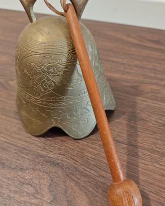 Campana da tempio cinese vintage