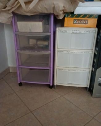 2 mobiletti con cassetti 