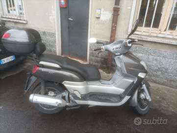 Scooter Yamaha Versity