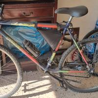 Mountaiinbike Atala 26