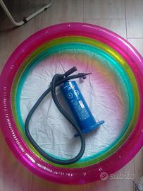 piscina gonfiabile bimbi e pompa a mano