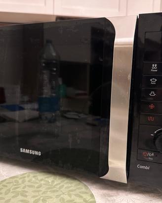 Forno Samsung con accessori
