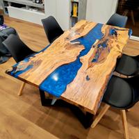 ✨ Tavolo in legno e resina ✨