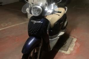 Aprilia Scarabeo 200 - 2010