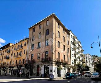 2 LOCALI A COSENZA