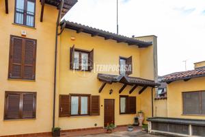 VILLETTA A SCHIERA , VIA CHIANOC 14 , SAVIGLIANO!!