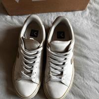 Veja Campo Almond 39