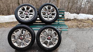 cerchi in lega con gomme