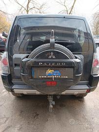 PORTELLONE POSTERIORE MITSUBISHI PAJERO DID -2012