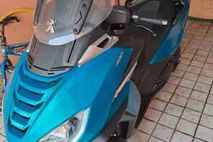 Peugeot Metropolis 400i come nuovo.