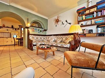 5 LOCALI A GUALDO TADINO