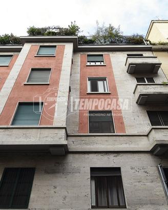 FASCINO D'EPOCA QUATTRO LOCALI DI RAPPRESENTANZA C