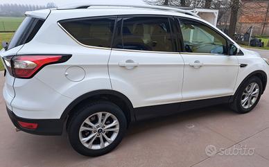 Ford Kuga cambio automatico