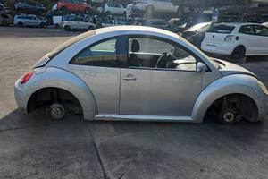 VW NEW BEETLE 2006 SOLO PER RICAMBI