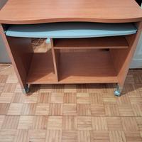 Scrivania in legno con rotelle carrello estraibile