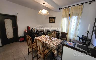 Trilocale in centro a Montale