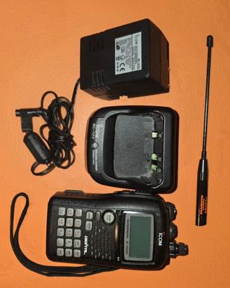 2 RADIO: ICOM IC-E92D e ICOM IC-R10
