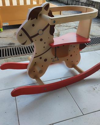 cavallo a dondolo