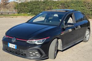 Volkswagen Golf GTI 8  2.0  245 cv
