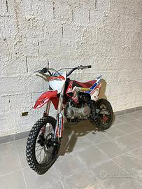 Moto cross LEM 125