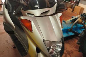 Honda fes pantheon 125