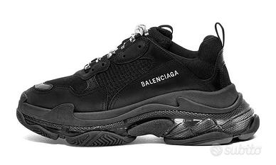 Balenciaga Triple S     Unisex